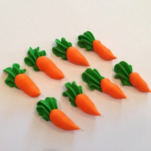 100 royal icing carrots  Approx. Size 3/4” long