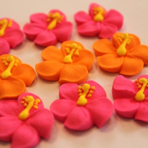 100 royal icing hibiscus (50 hot pink and 50 orange) Approx. size 3/4”