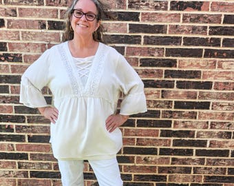 Boho Tunic Top, Babydoll Blouse, Cottagecore Cream Color Top, Lace Crochet Detail, Flowy Peasant Tunic, Romantic Boho Clothing
