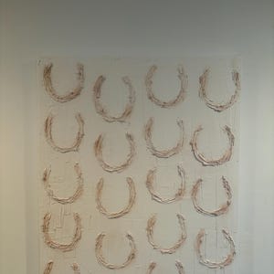 Arte de pared con textura de herradura: disponible en varios tamaños