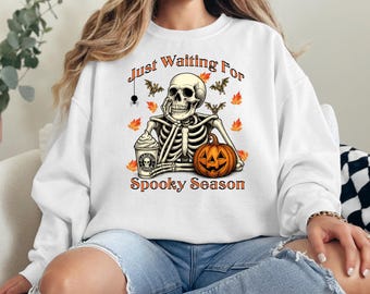 Zabawna bluza z nadrukiem na Halloween, koszulka z motywem strasznego sezonu dla kobiet, koszulka z dyniowym szkieletem, urocza koszulka jesienna, estetyka Halloween, koszulka vintage