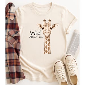 Giraffe Shirt, Animal Lover Tshirt, Safari Tee, Nature Lover Shirt, Cute Giraffe Shirt, Zoo Animal Shirt, Giraffe Lover, Giraffe Sweatshirt