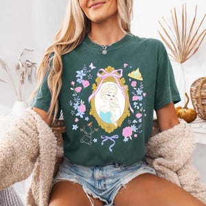 Disney Princesses Shirt Cute Floral Frame Tee Retro Princess Names T-Shirt Ariel Belle Cinderella Elsa Moana Tiana Gift