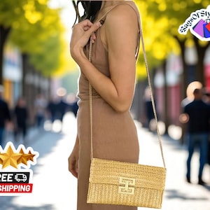 Woven Straw Clutch Bag | Textured Handbag with Zipper | Lightweight Travel Purse | Beach Day Accessory | Stylish Everyday Look
