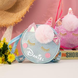 Sac à main personnalisé licorne pour tout-petit, petite fille à bandoulière licorne, sac licorne avec nom, bouquetière, cadeau d'anniversaire pour petite fille, petit sac à main