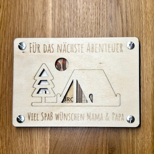Camping Geldgeschenk - personalisierbare Geldgeschenkkarte "Abenteuerlust" – Zelt & Baum ABENTEUER | Pappelsperrholz | DIN A6