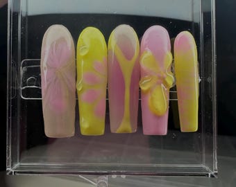 Uñas postizas personalizadas hechas a mano
