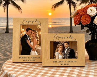 Engagement Gift/Engaged Photo Frame/Personalised Engaged Couple Gift/Wedding Photo Frame/Newly Engaged Couple Engagement Photo Frame Plaque