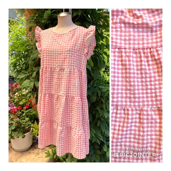 Vintage Pink and White Gingham Babydoll Dress, Tiered Trapeze Dress with POCKETs, Ruffles //FREE SHiPPING// Medium