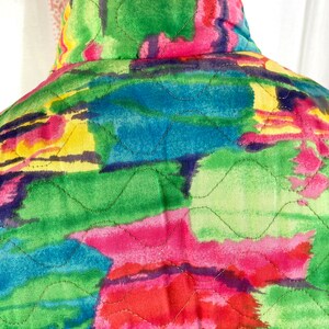 Vintage 60s Mod Colorful Quilted Coat, DOPAMINE DRESSiNG, Green and Pink Abstract Art to Wear, Asian, Bell Sleeves /FREE SHiPPING / image 8