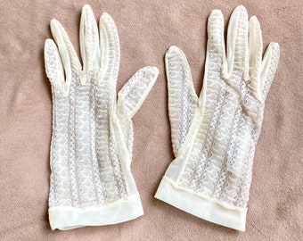 DELICATE Vintage Sheer Nylon Gloves, Retro Pinup Gloves, Beige or Cream, Ruched Dressy Gloves,  Size Small to XS,  Coquette, WEDDING