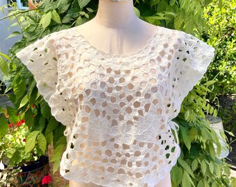 Vintage White Lace Top, White Cotton Cut Out Lace with Satin Ribbons, Lolita, Coquette, Romantic, Cottagecore, Boho /FREE SHiPPING/ One Size