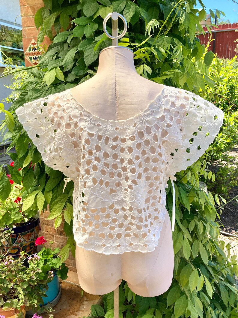 Vintage White Lace Top, White Cotton Cut Out Lace with Satin Ribbons, Lolita, Coquette, Romantic, Cottagecore, Boho /FREE SHiPPING/ One Size image 3