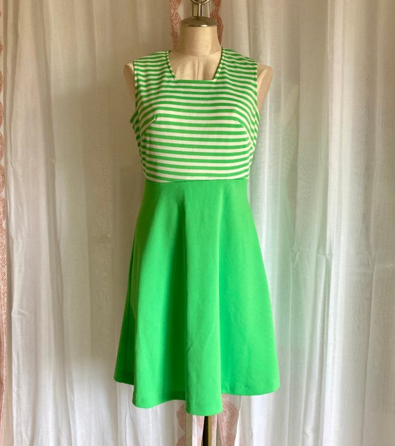 Green discount mod dress