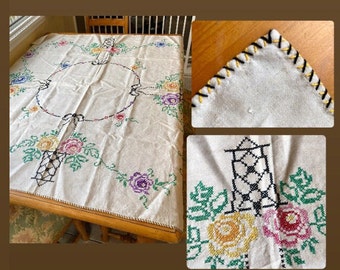 Vintage Embroidered Cotton Tablecloth, Cross Stitch Floral Cotton Tablecloth, / FREE SHIPPING // Cottagecore,