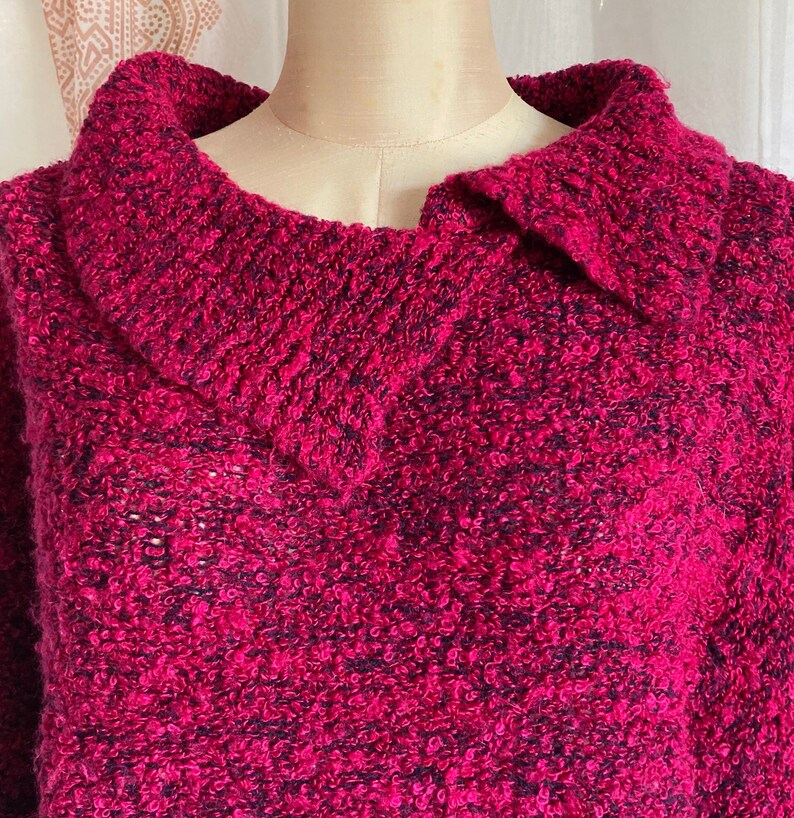 Vintage Magenta 80s Sweater, Cozy Cropped Cowl Neck Sweater //FREE SHiPPING// Dolman Sleeve, Boucle, Fuschia, Hot Pink image 3