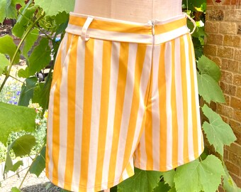 Vintage 80s Shorts, Yellow and White Stripe Shorts, Stretch Nylon Shorts, Fun, Bright, Colorful Dopamine Dressing // FREE SHIPPING// Medium