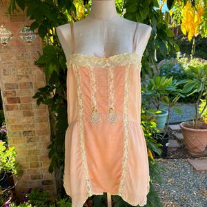 Vintage 1920s Peach Silk Step In, Roaring 20s  One Piece Teddy Lingerie, Chemise, Playsuit, Coquette, Sexy, Romantic /FREE SHiPPING/ Small M