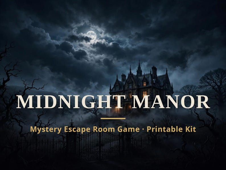 K&ouml;nnte beinhalten: Ein druckbares Mystery-Escape-Room-Spielset mit dem Titel Midnight Manor, das ein dunkles, mehrst&ouml;ckiges Herrenhaus unter einem Vollmond zeigt, umgeben von Nebel, kahlen B&auml;umen und einem schmiedeeisernen Tor, mit dem Text Midnight Manor Mystery Escape Room Game.