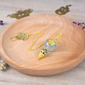 Pendolo divinatorio in acquamarina, resina, cristallo personalizzato, rabdomanzia, magnetismo, chakra, pendolo Reiki, stregoneria, pietra naturale