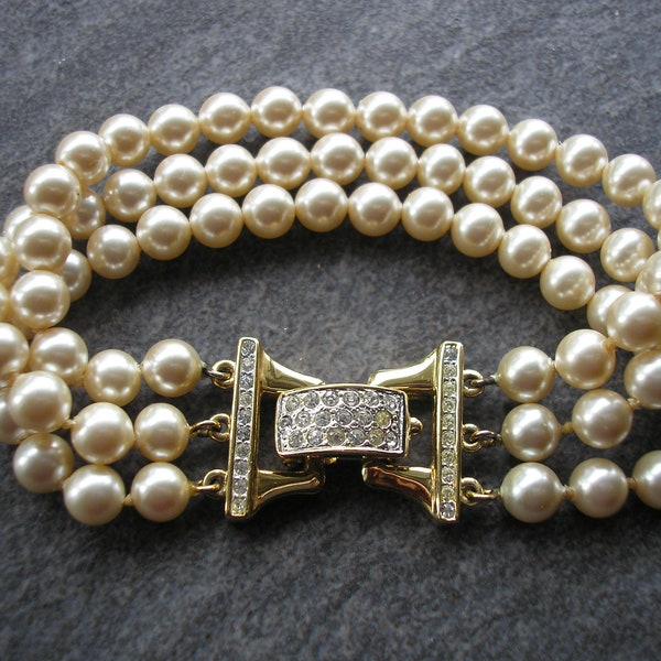 Vintage CIRO Pearl Bracelet, Vintage Ciro Pearl Cuff, Vintage Bridal Bracelet, Pearl Bridal Jewellery, Vintage Wedding Jewelry, Ivory Pearls