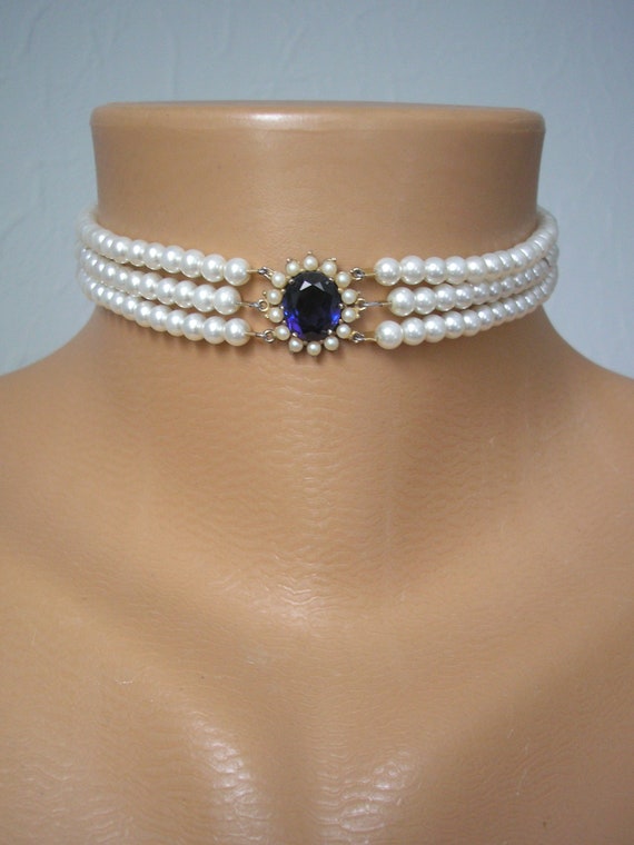 Lotus pearl necklace with Gem