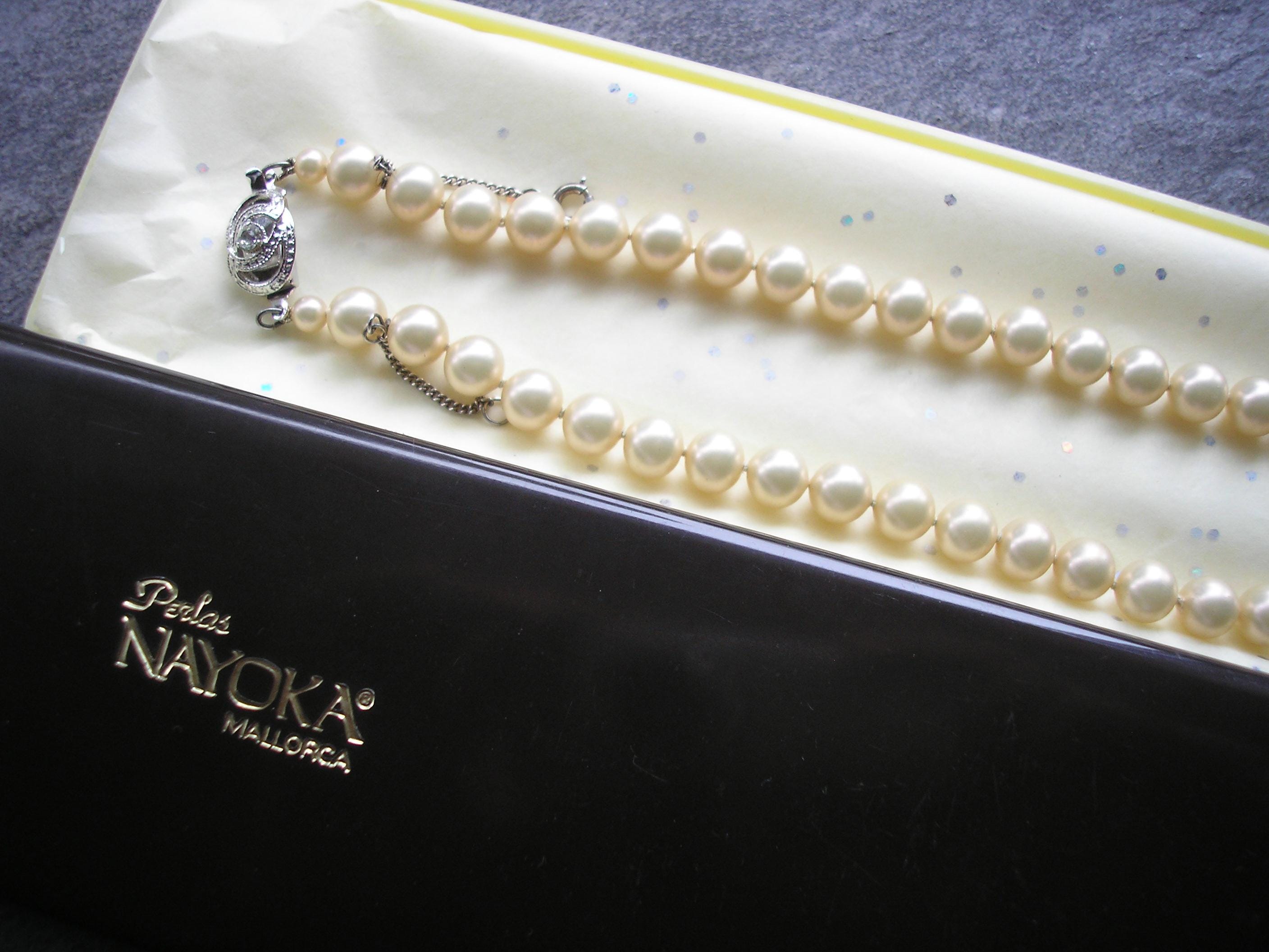 Perlas NAYOKA Mallorca Necklace in Original Box, Cream Pearl