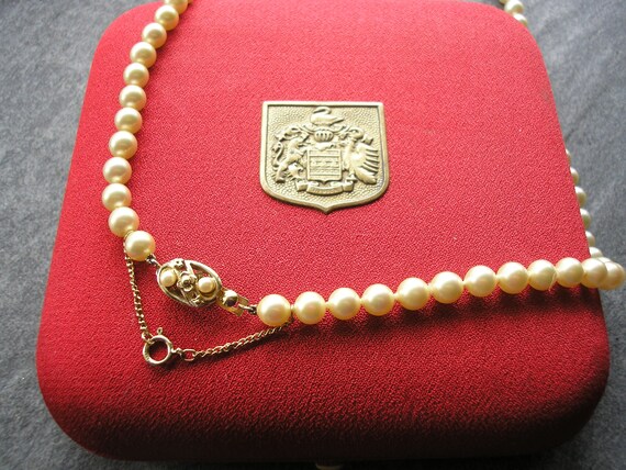 Vintage majorica pearl necklace deals
