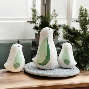 Ceramic Bird Figurine | Handmade Sculpture Decor | Minimalist Bird Statue | Nordic Home Accent | Nature Inspired Shelf Decor | Unique Gift