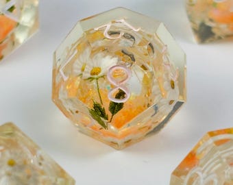 Daisy Yellow Liquid Core DnD Dice Set, Sharp Edge D&D Dice Full Set, Dungeons and Dragons Polyhedral RPG DND Dice D6, D20, Gift for Gamer