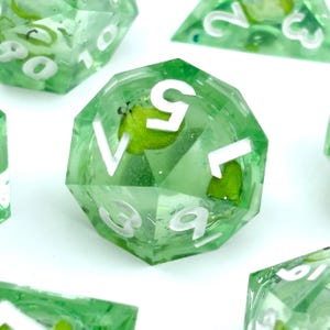 Green Apple Dice Liquid Core DnD Dice Set, Sharp Edge D&D Dice Full Set, Dungeons and Dragons Polyhedral RPG DND Dice D6, D20, Gift for Her