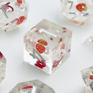 Strawberry Dice Liquid Core DnD Dice Set, Sharp Edge D&D Dice Full Set, Dungeons and Dragons Polyhedral RPG DND Dice D6, D20, Gift for Gamer