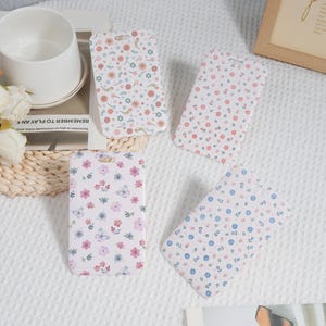 Porta credencial floral, estuche duradero y elegante para credencial de identificación, protector de credencial escolar, porta credencial con cierre deslizante, complemento para cordón, horizontal y vertical.