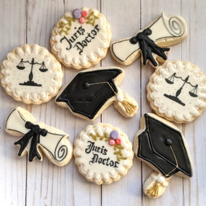 18 Custom Cookies