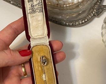 Alfinete de gravata antigo em ouro com pedra