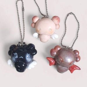 Fantasy Fee Schlüsselanhänger | Handgemachter Engel Geist Ton Anhänger Charm Figur | Skurril, magisch, mystisch Schmuckstück | Einzigartige Geschenkideen