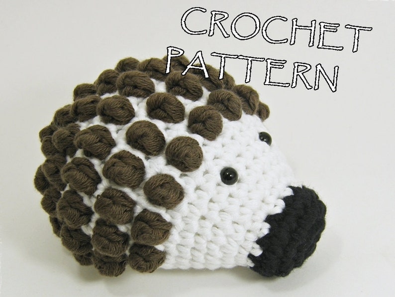 Amigurumi toy hedgehog crochet pattern English and Dutch pdf tutorial image 1