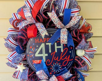 Ghirlanda patriottica per il 4 luglio, ghirlanda decorativa in rete rossa, bianca e blu, decorazione per la porta a tema fuochi d'artificio, decorazione per la porta d'ingresso per il Giorno dell'Indipendenza