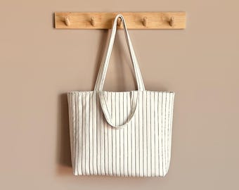 Quilted Tote Bag PDF Sewing Pattern: for Beginner, Patch Pocket, Illustrated Tutorial, Instant Download