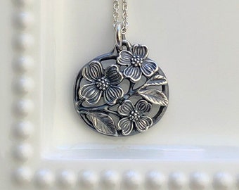 Dogwood Openwork Pendant
