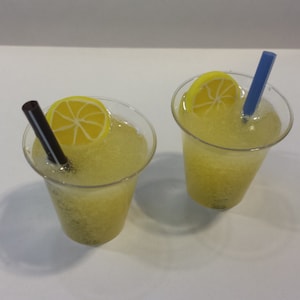 2 Glasses Frozen Lemonade 1/3 scale for 14- 18&quot; dolls