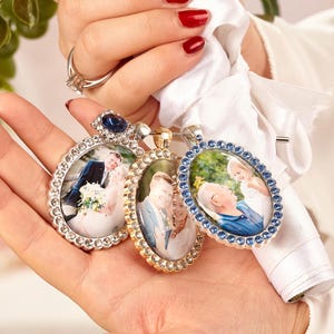 Personalized Memorial Bouquet Photo Charm,Memory Remembrance Pin,Photo Charms for Bouquet,Bride Keepsake,Remembering Loved one Boutonniere