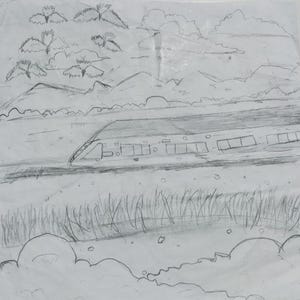 Peut inclure: Un croquis au crayon d'un train à grande vitesse traversant un paysage. Le dessin comprend des montagnes, des nuages et de hautes herbes au premier plan. Le train a plusieurs fenêtres et un design épuré.