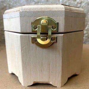 Hexagonal Wooden Box – Handmade Jewelry Storage, Keepsake Box, Decorative Wooden Box