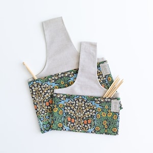 Knitting Project Bag with William Morris Blackthorn print. Sizes Large and small.