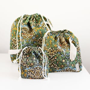 William Morris Blackthorn print Set of 3 Project Bags. Sizes XL, Large and Small.