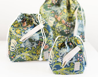 Bolsas para proyectos con estampado de lirios dorados de William Morris: juego organizador