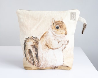 Squirrel  Project Bag with zipper for knitters. Large project bag.