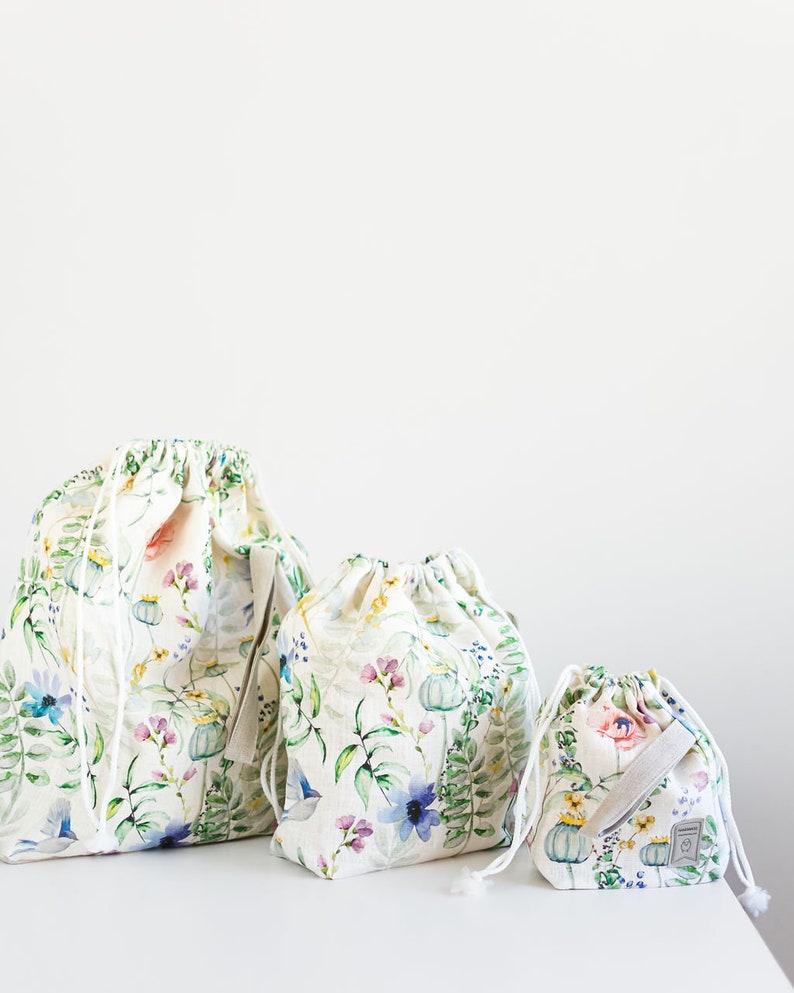 Set of 3 Summer Meadow print Project Bags. Sizes XL, Large and Small. Set of 3 bags