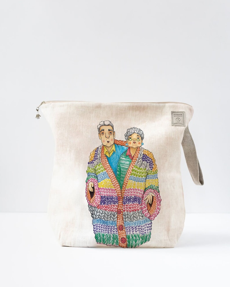 Project Bag with zipper. Nice fun woman and man print will melt yours heart. The picture was drown special for project bag. image 1